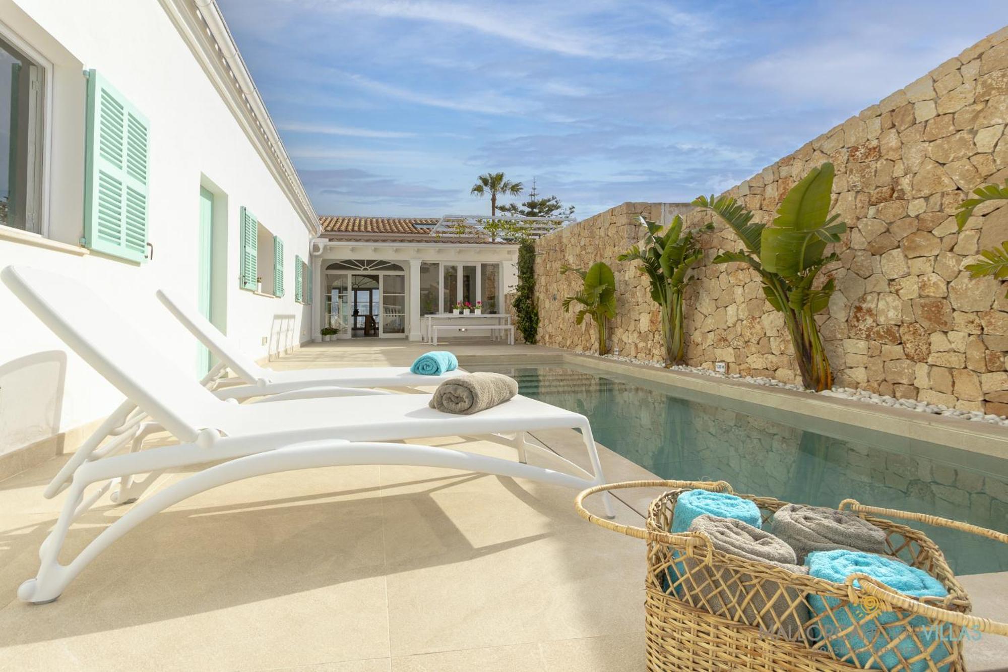 Veles Dos Tu Escapada De Lujo Frente Al Mar Holiday home Alcudia (Mallorca)